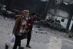 Syrians in Kurdish areas of Aleppo pick up pieces after clashes