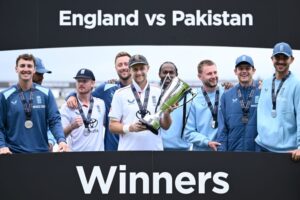 England survive Pakistan scare to seal 3-0 Test series sweep