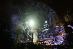 Russian strikes hit Kyiv after Witkoff meets Putin